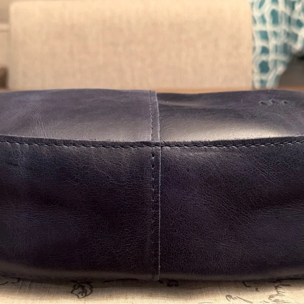 Portland Leather Crescent Hobo Bag in Deep Blue